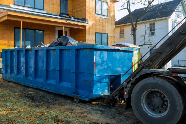 Best Attic Cleanout Services  in Waterloo, IA