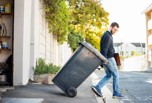 Best Yard Cleanup Services  in Waterloo, IA